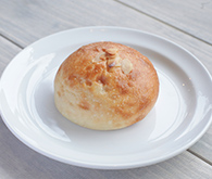 クリームパン 183円(税込)