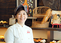 手づくりパンの店 き多や 南船場本店 店主 サンズモジェダ 美佳さん