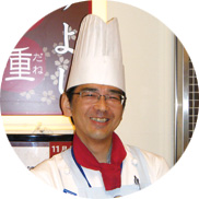 笑顔が素敵な三芳店販売課マネージャーの廣瀬伸一氏 笑顔が素敵な三芳店販売課マネージャーの廣瀬伸一氏